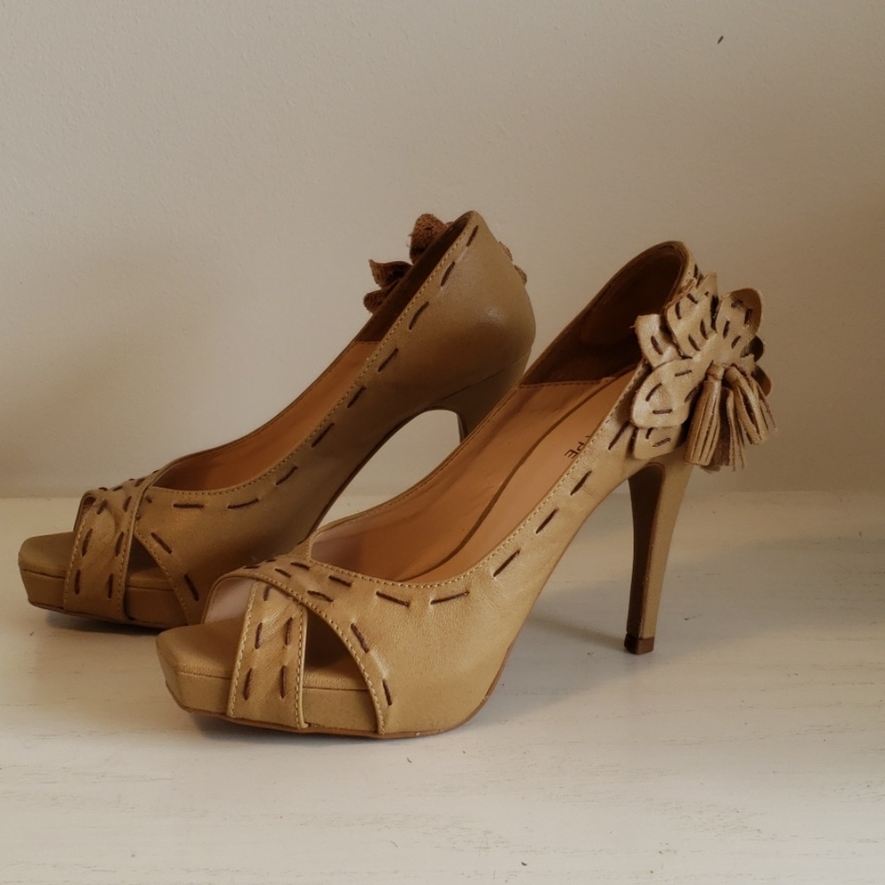Tan Flower Heels